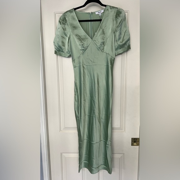 Billie the Label Jasper Midi Silk Dress in Jade Green V-Neck NWT - Picture 1 of 10
